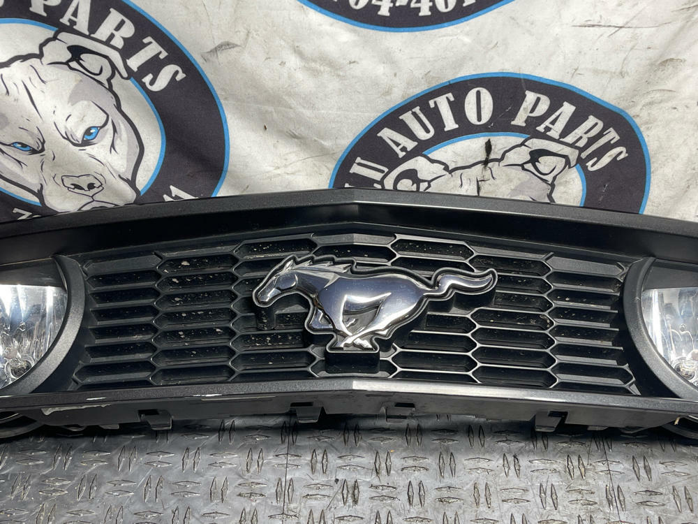 2011-12 Ford Mustang GT OEM Grille & Fog Lights 32k Miles 311