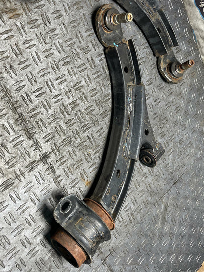 2011-14 Ford Mustang GT Front Control Arms Pair 32k Miles 311