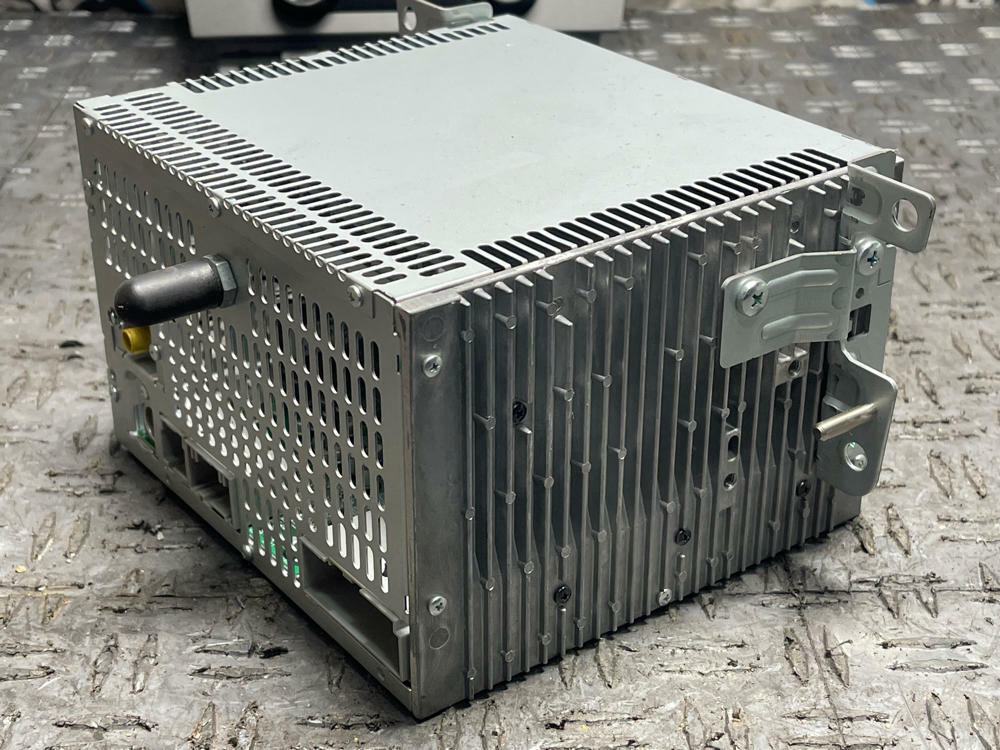 2011-14 Ford Mustang GT Shaker Radio Assembly 32k Miles 311