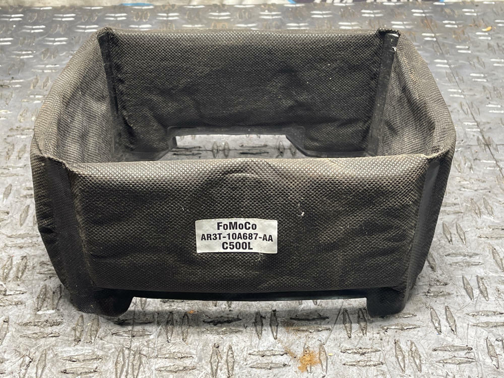 2011-14 Ford Mustang GT Battery Insulator 32k Miles 311