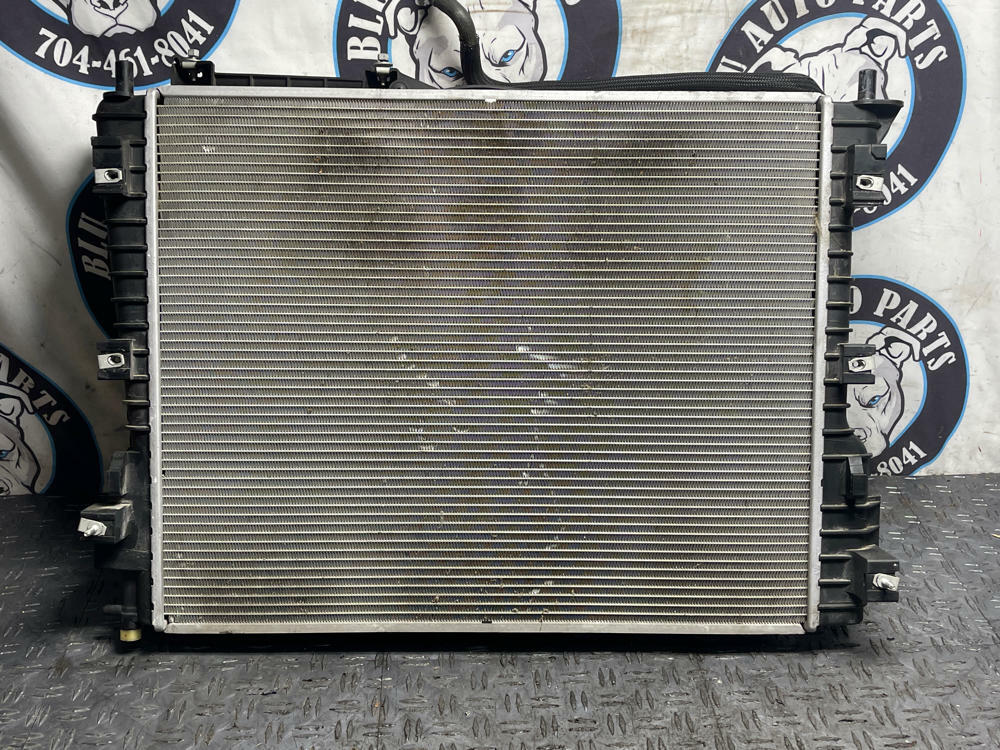 2011-14 Ford Mustang GT Radiator & Fan OEM 32k Miles 311