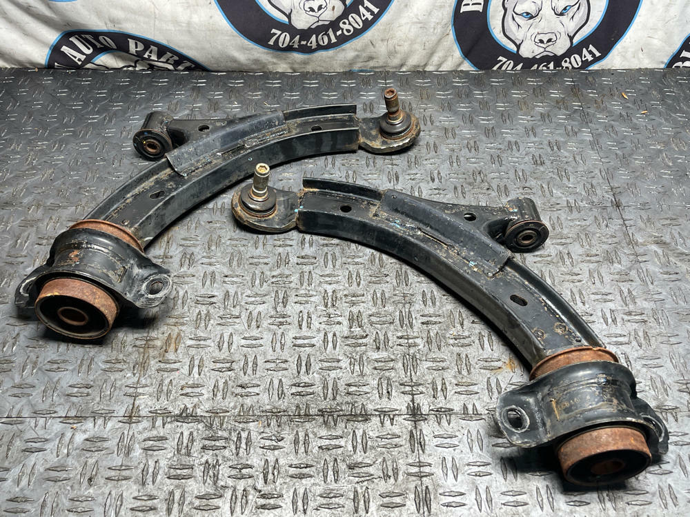 2011-14 Ford Mustang GT Front Control Arms Pair 32k Miles 311