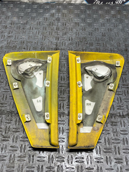 2003-04 Ford Mustang SVT Cobra Screaming Yellow Side Scoop Pair 314