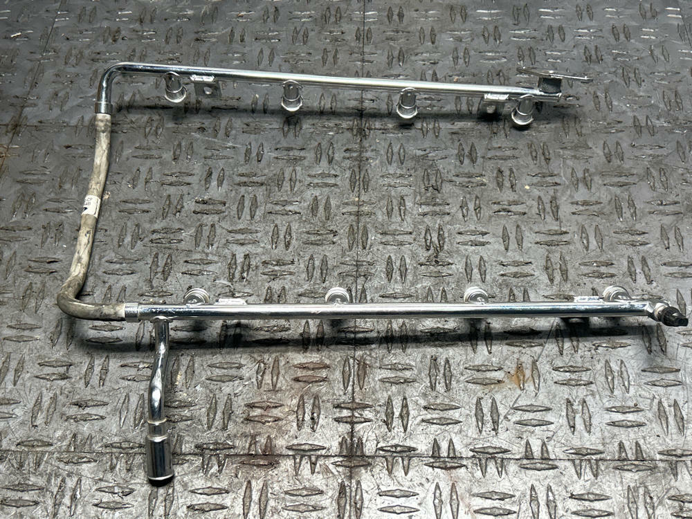 2003-04 Ford Mustang SVT Cobra OEM Fuel Rail 314