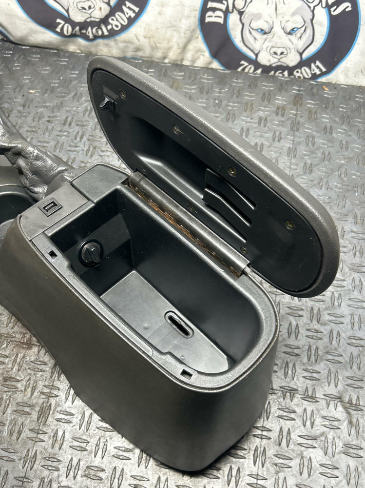 2003-04 Ford Mustang SVT Cobra Convertible Center Console- Dark Charcoal 314