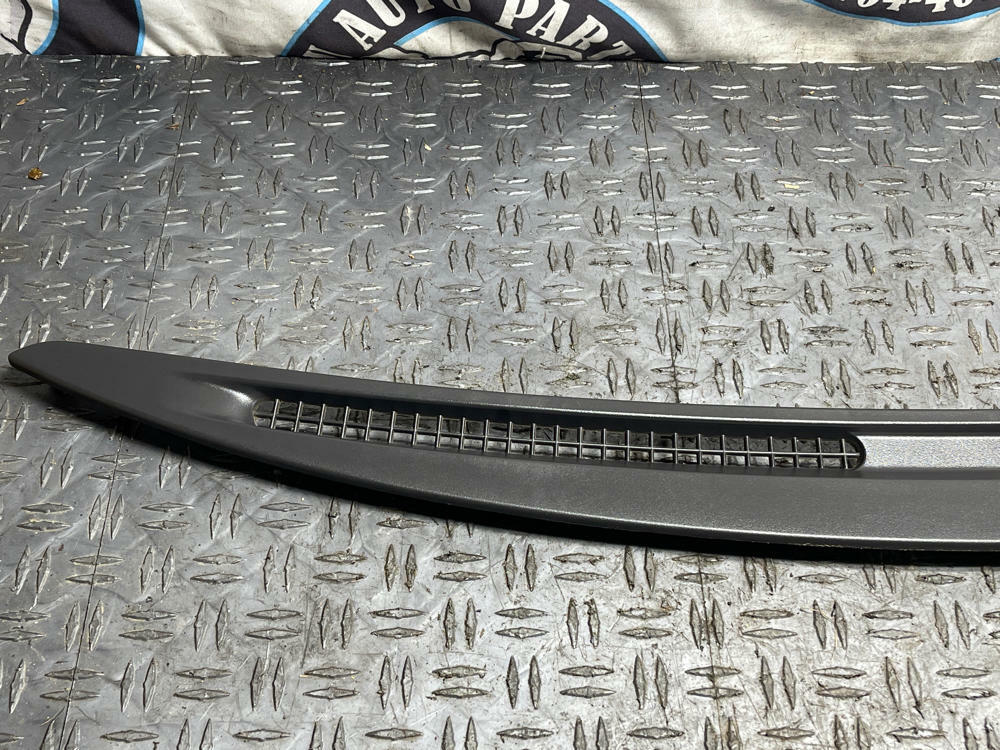 2003-04 Ford Mustang SVT Cobra Defroster Dash Vent 314