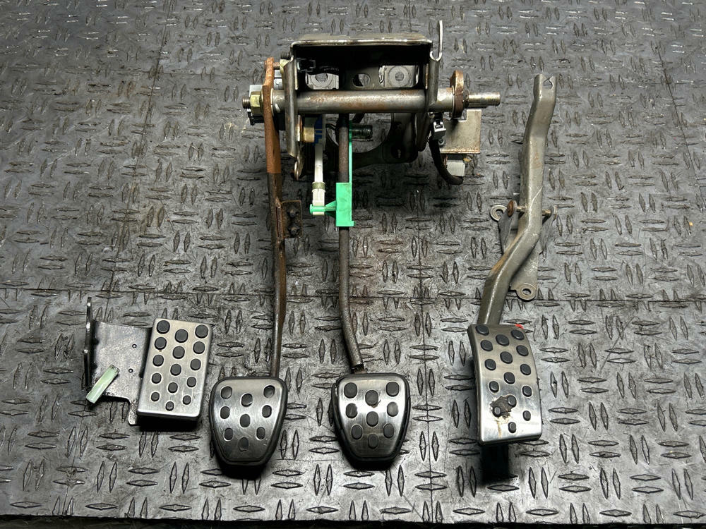 2003-04 Ford Mustang SVT Cobra OEM Pedal Set 314
