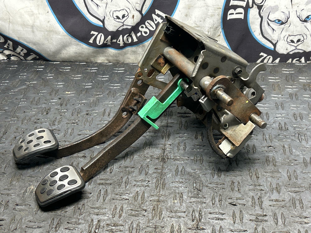 2003-04 Ford Mustang SVT Cobra OEM Pedal Set 314