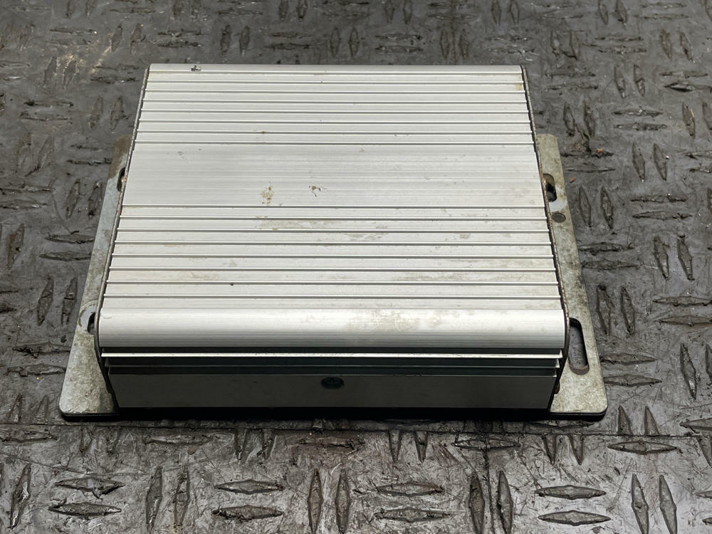 2003-04 Ford Mustang SVT Cobra OEM Convertible Amplifier 314
