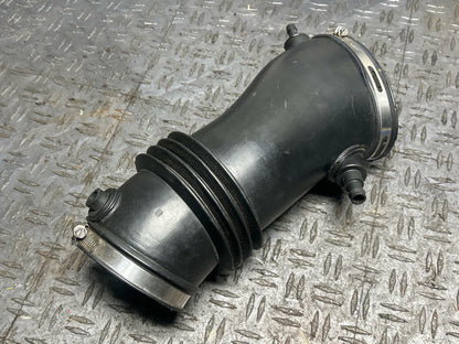 2003-04 Ford Mustang SVT Cobra OEM Plenum Intake Elbow 314