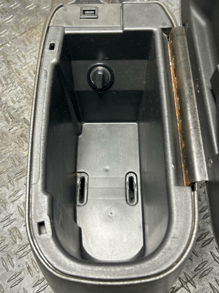 2003-04 Ford Mustang SVT Cobra Convertible Center Console- Dark Charcoal 314