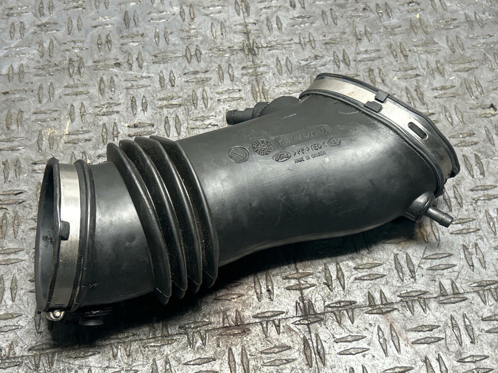 2003-04 Ford Mustang SVT Cobra OEM Plenum Intake Elbow 314