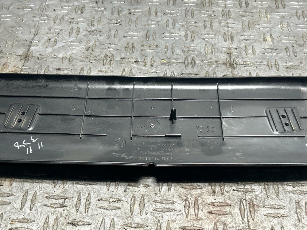 2003-04 Ford Mustang SVT Cobra Vert WindShield Trim Panel- Dark Charcoal  314