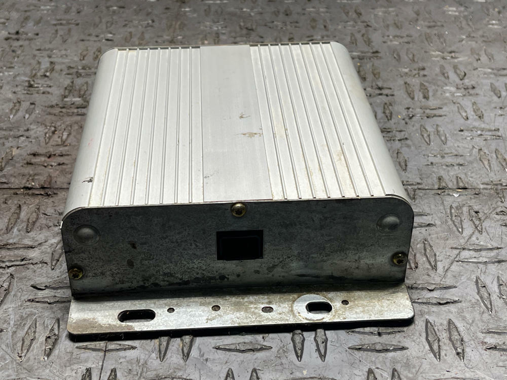 2003-04 Ford Mustang SVT Cobra OEM Convertible Amplifier 314