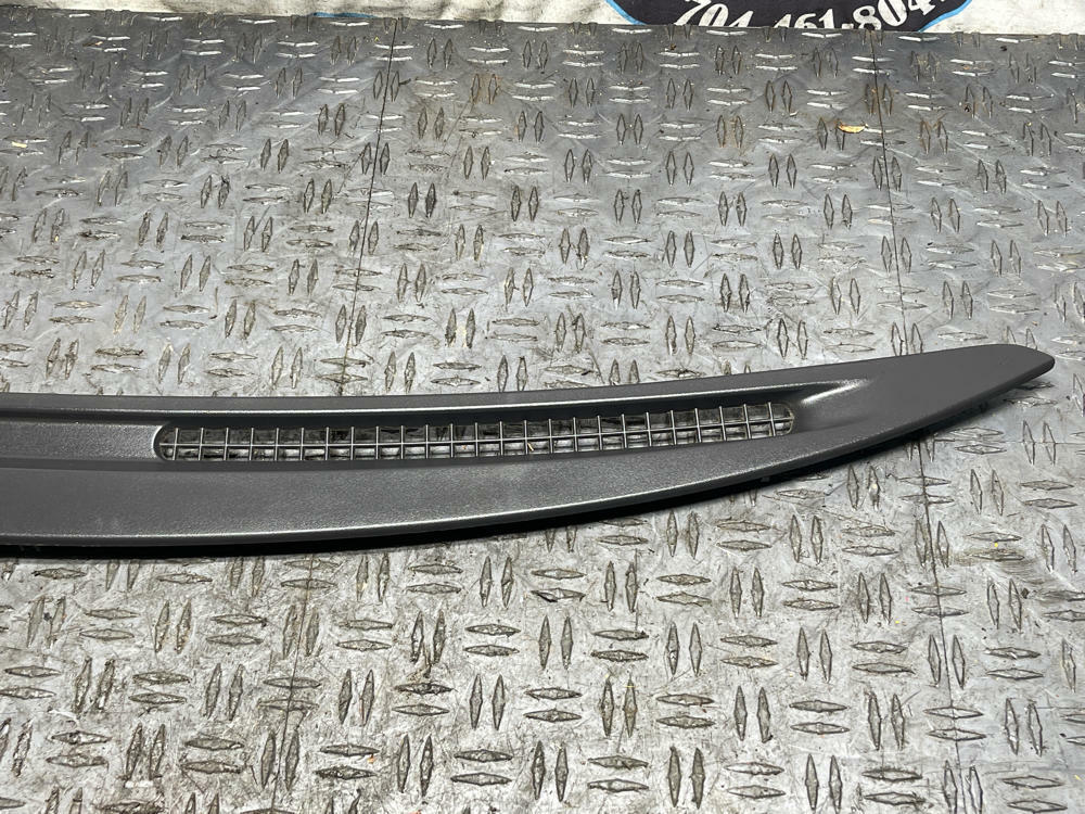 2003-04 Ford Mustang SVT Cobra Defroster Dash Vent 314