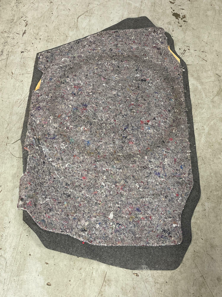 1999-04 Ford Mustang Trunk Floor Mat/Spare Tire Cover 318