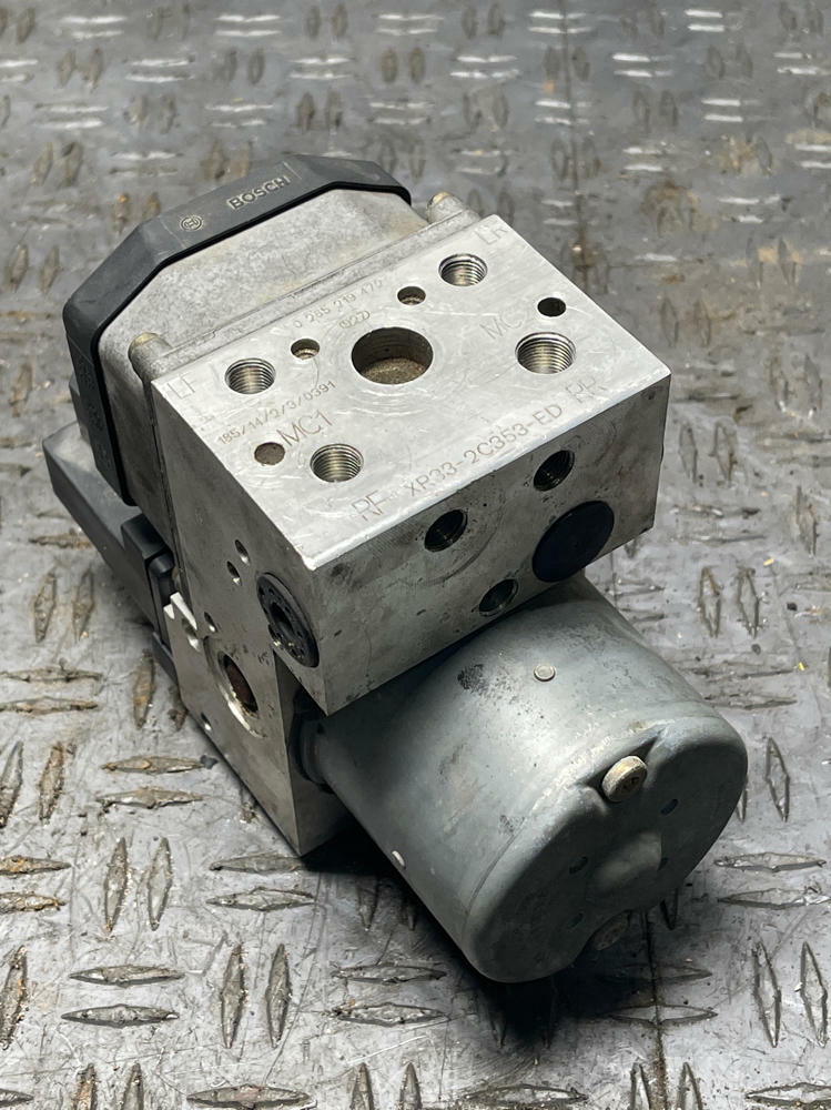 1999-04 Ford Mustang Bullitt/Cobra ABS Module 306
