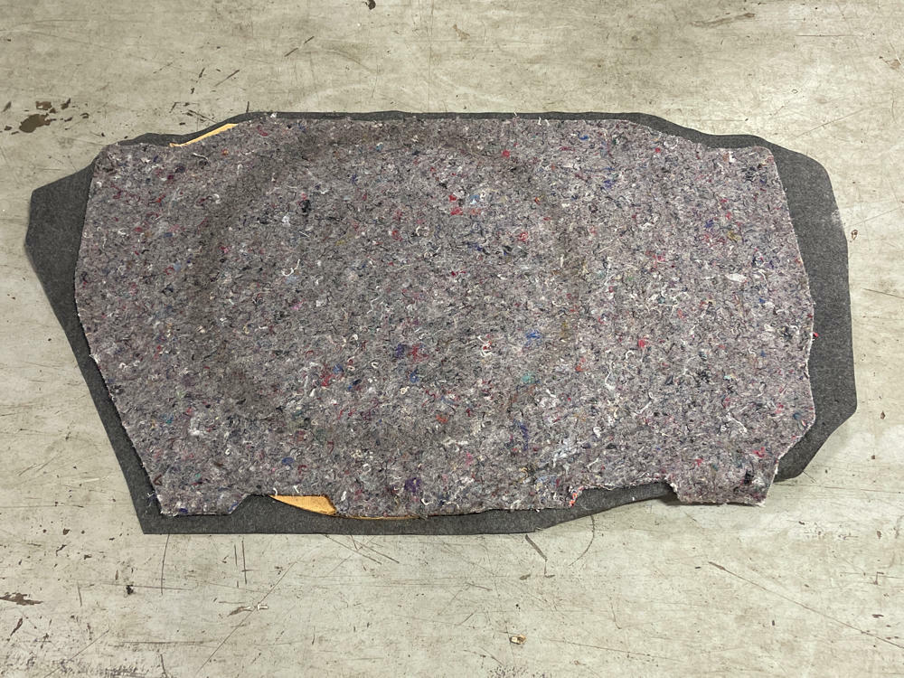 1999-04 Ford Mustang Trunk Floor Mat/Spare Tire Cover 318