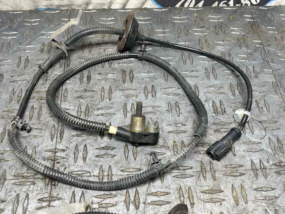 2003-04 Ford Mustang SVT Cobra IRS ABS Sensors 318
