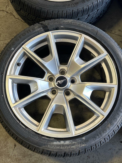 2015-23 Ford Mustang 50th Anniversary Wheels & Tires 313