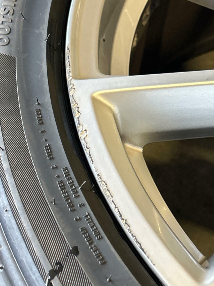 2015-23 Ford Mustang 50th Anniversary Wheels & Tires 313