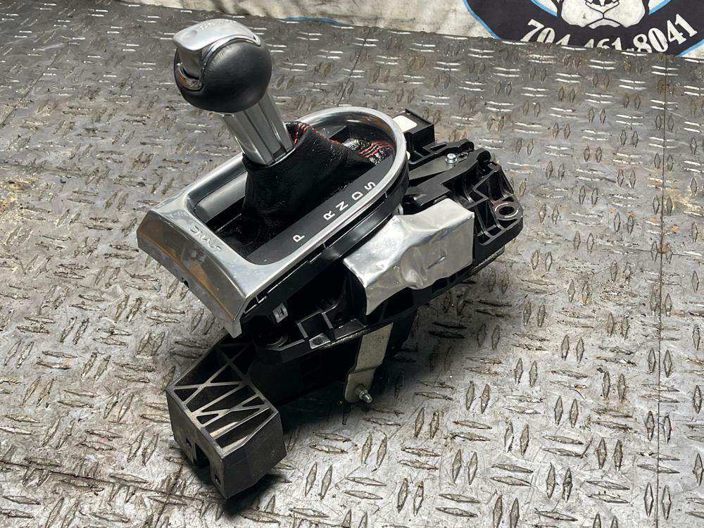 2018-23 Ford Mustang GT OEM 10R80 Automatic Shifter Assembly 310