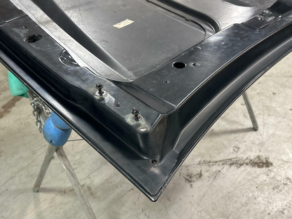2003-04 Ford Mustang SVT Cobra OEM Hood UA Black 325