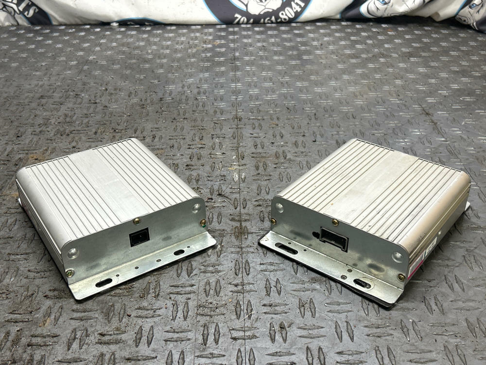 2003-04 Ford Mustang SVT Cobra Convertible AMPS Pair OEM318