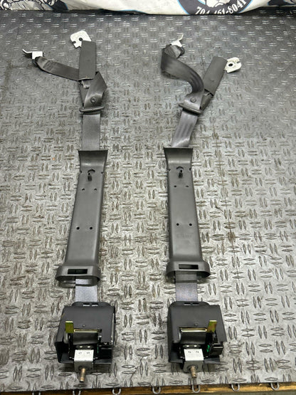 2003-04 Ford Mustang SVT Cobra Rear Seat Belt Pair 318
