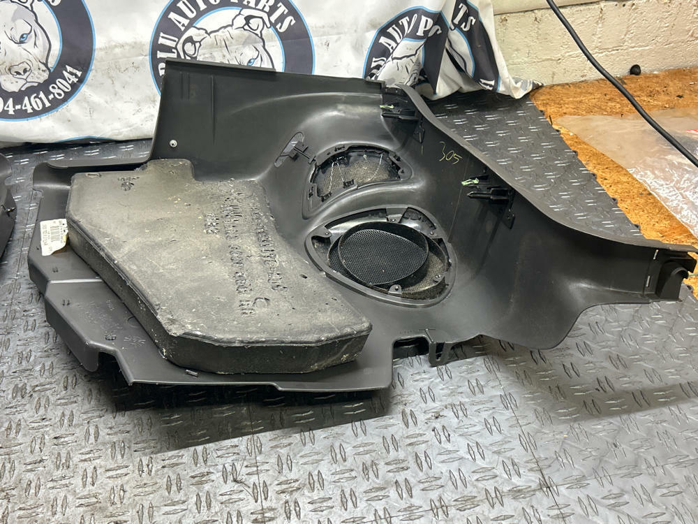 2003-04 Ford Mustang SVT Cobra Rear Quarter Plastics Dark Charcoal 318