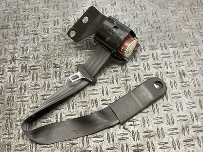 2003-04 Ford Mustang SVT Cobra Convertible Front Passenger RH Seatbelt 318