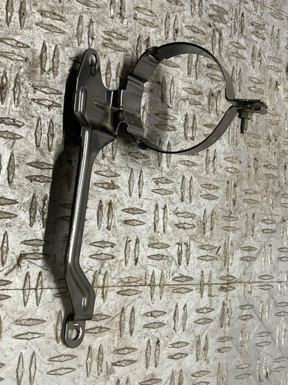 2003-04 Ford Mustang SVT Cobra AC Drier Mounting Bracket Firewall 318
