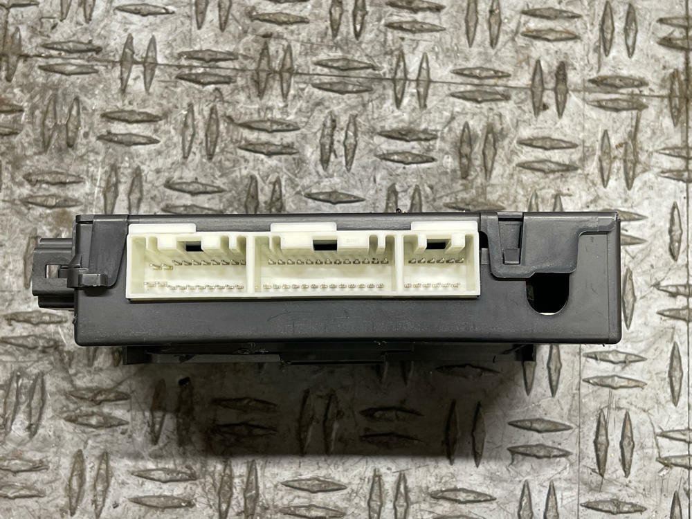 2003-04 Ford Mustang SVT Cobra GEM Module 318