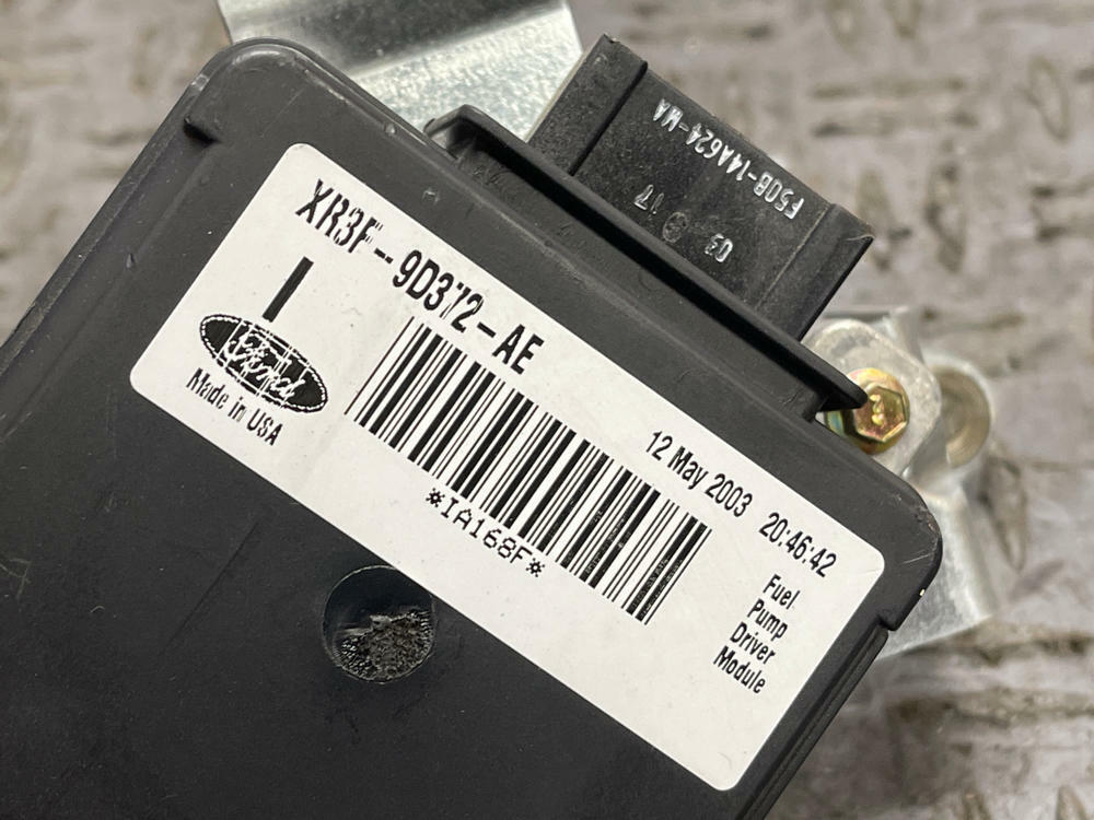 2003-04 Ford Mustang SVT Cobra Fuel Pump Driver Module 318