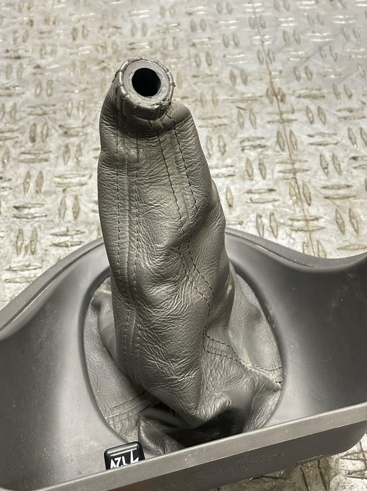 2003-04 Ford Mustang SVT Cobra Shifter Bezel & Leather Boot OEM 318