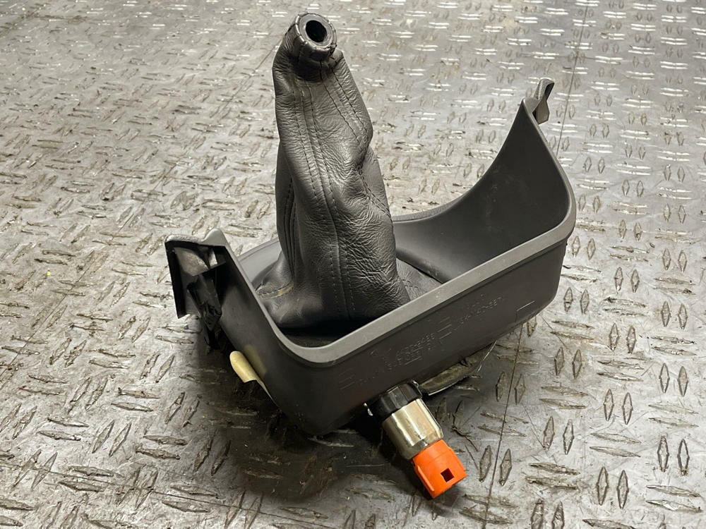 2003-04 Ford Mustang SVT Cobra Shifter Bezel & Leather Boot OEM 318