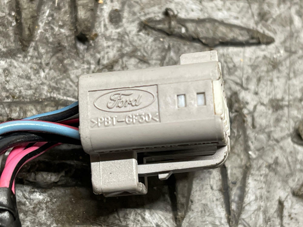 2003-04 Ford Mustang SVT Cobra Traction Control Fog Light Switch Pigtails 318