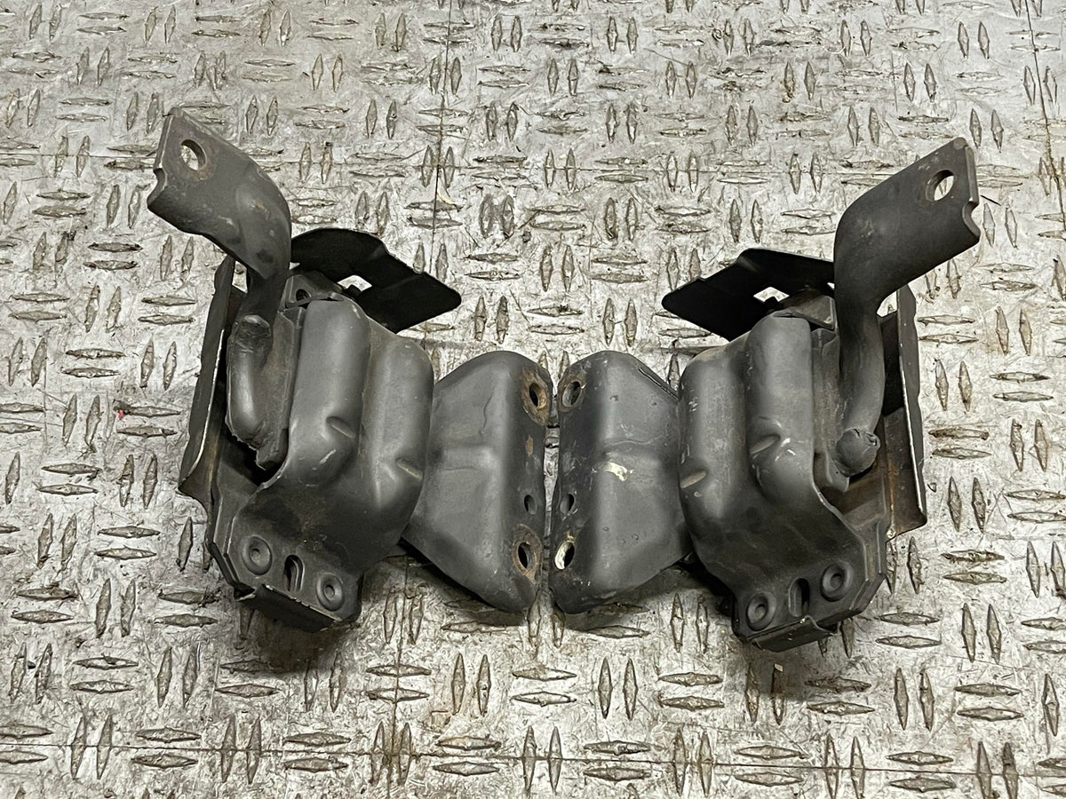 2003-04 Ford Mustang SVT Cobra Engine Mounts OEM 39k Miles 318