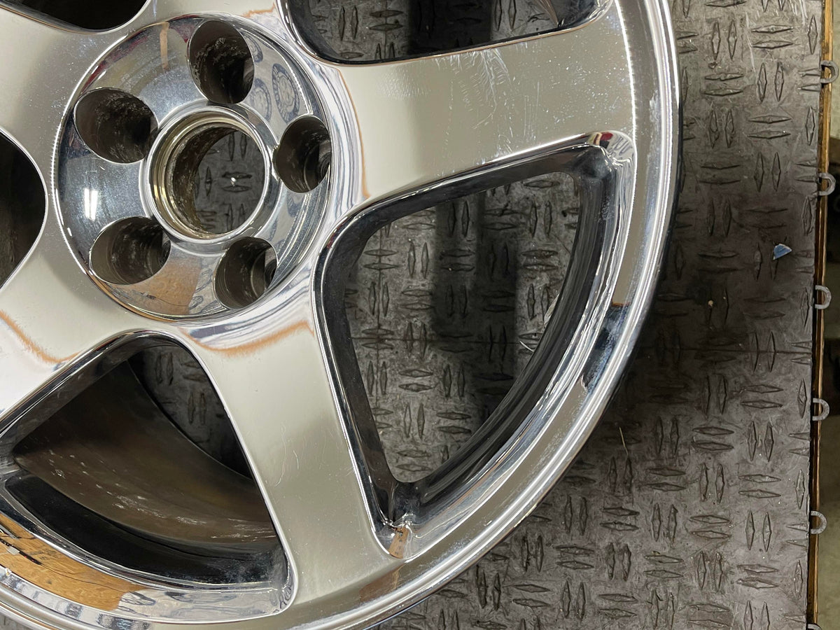 2003-04 Ford Mustang SVT Cobra OEM 17x 9 Chrome Wheel 39k Miles 318