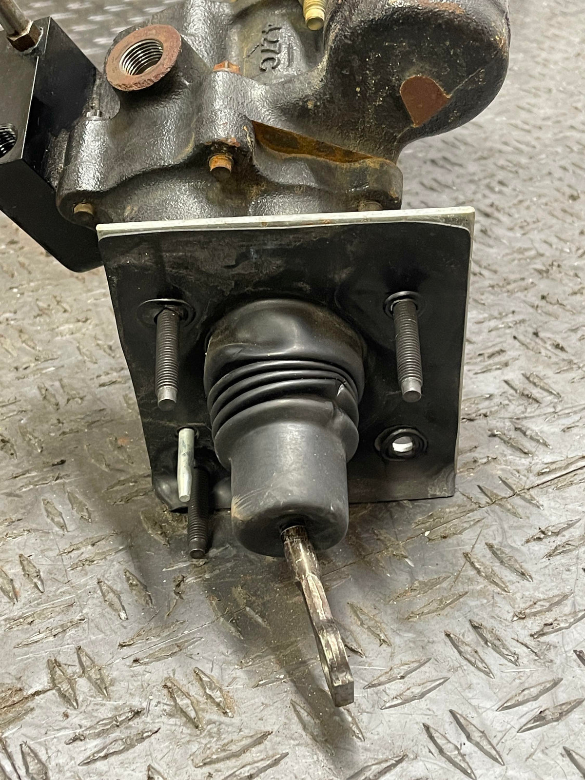 2003-04 Ford Mustang SVT Cobra Hydroboost  318