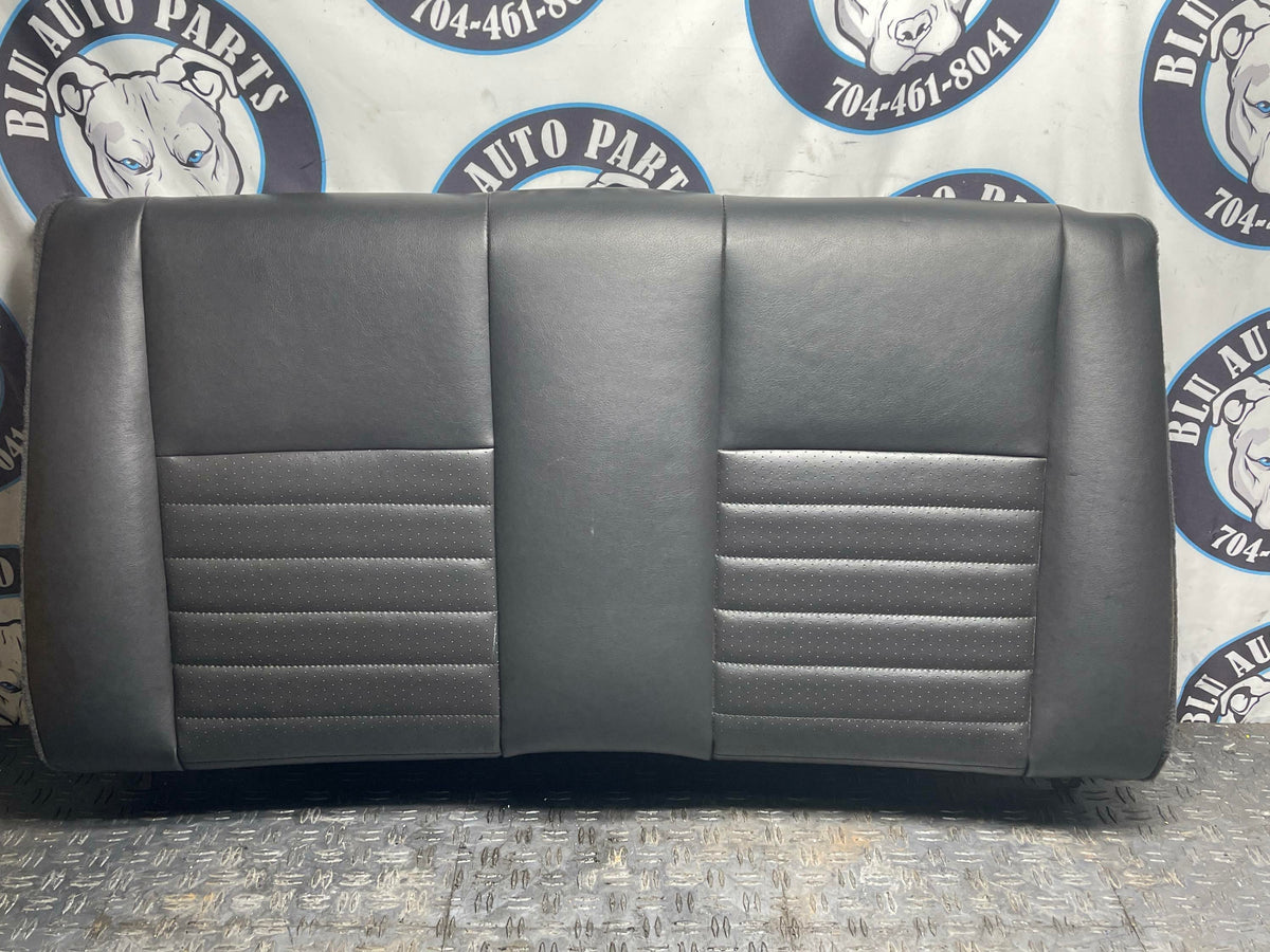 1999-04 Ford Mustang Convertible Rear Seat 302