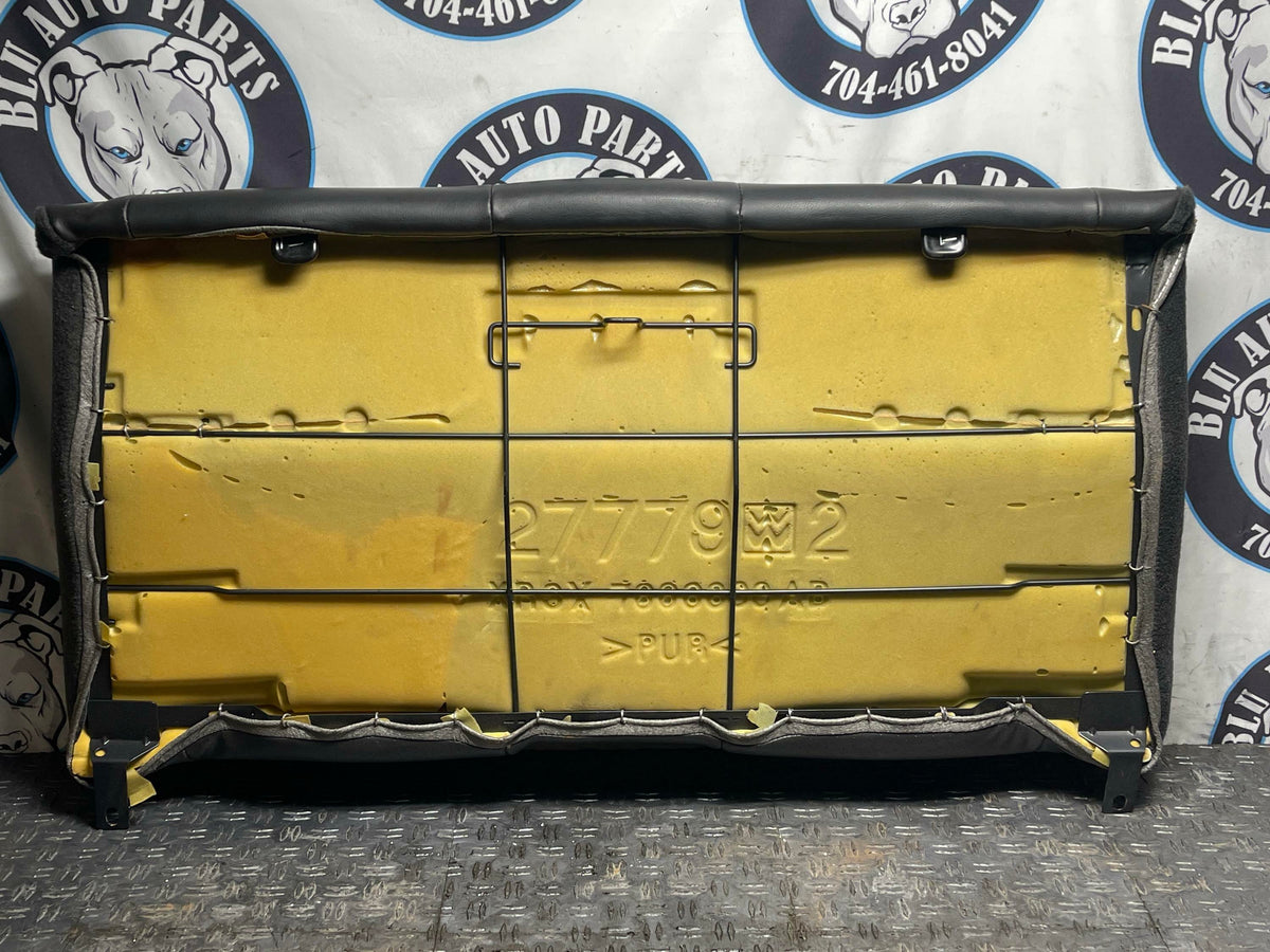 1999-04 Ford Mustang Convertible Rear Seat 302