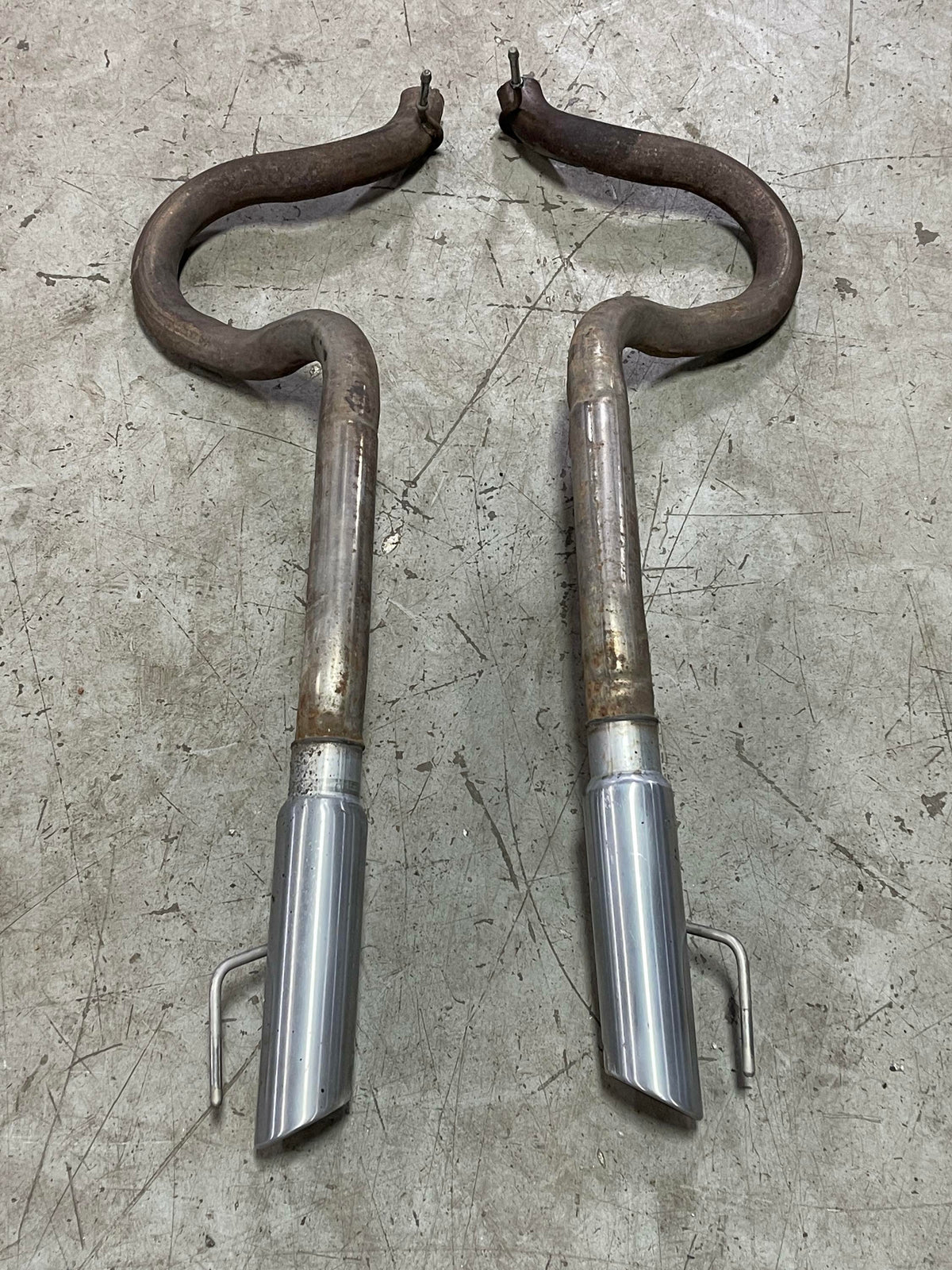 1999-04 Ford Mustang GT TailPipes w/ Tips- FOR SOLID REAR AXLE 298