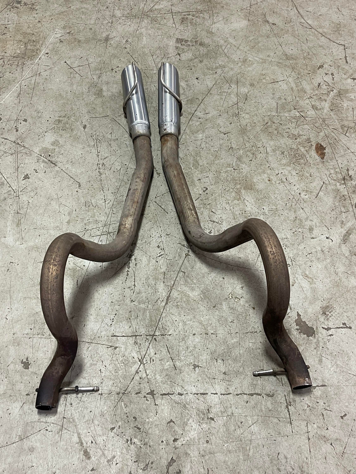 1999-04 Ford Mustang GT TailPipes w/ Tips- FOR SOLID REAR AXLE 298