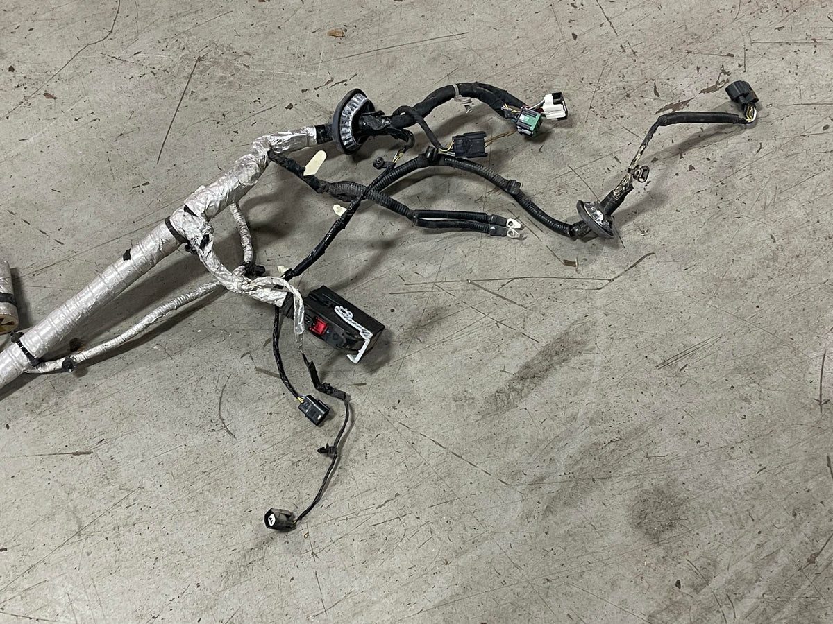 2024+ Ford Mustang Engine Bay Fuse Box Distribution Harness (SEE DESC) 303