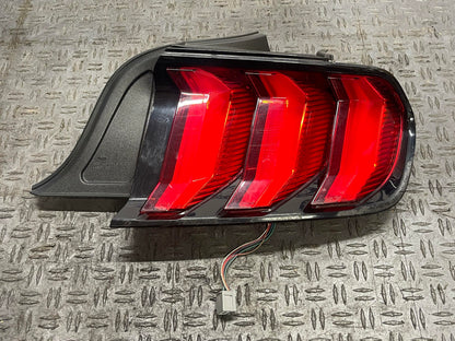 2015-17 Ford Mustang Passenger RH Taillight OEM 317