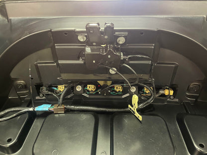 2001 Ford Mustang GT Bullit Spoilerless Decklid UA B;ack 306