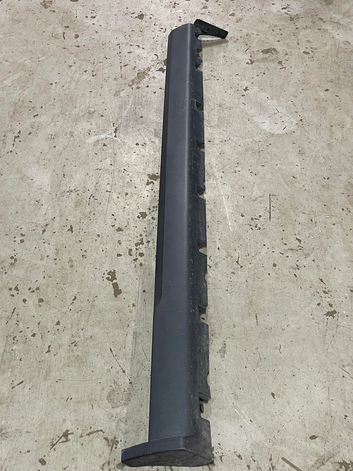 2011-14 Ford Mustang Driver LH Skirt Rocker Panel Paint Code HP 311