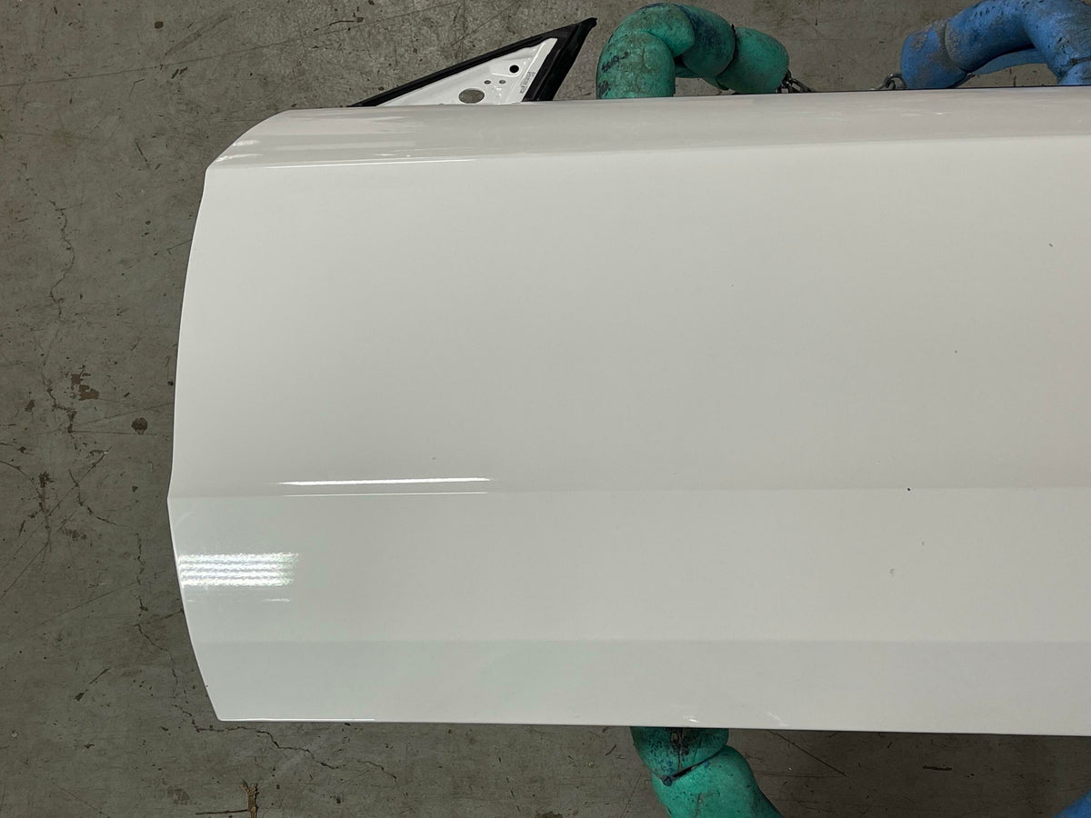 2011-14 Ford Mustang Driver LH Door Assembly Paint Code HP 311