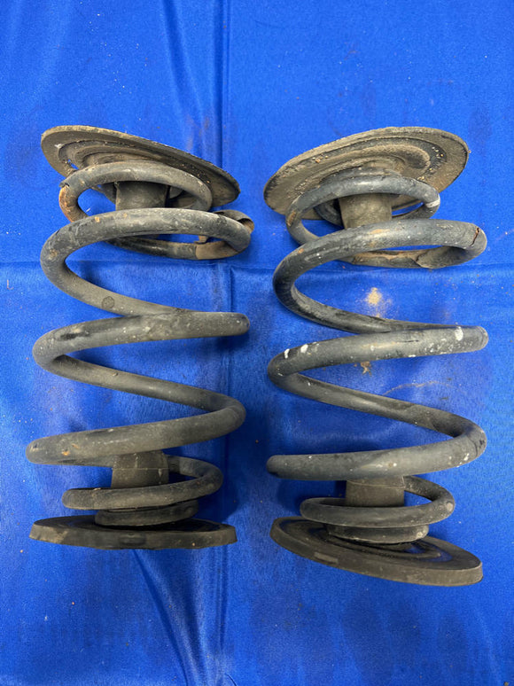2004-06 Pontiac GTO OEM Factory Rear Springs and Isolators 95k Miles 100